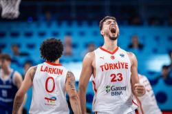 开云体育直播-塞尔维亚球队实现逆转进入强