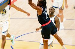 开云体育下载-包含巴西男篮鏖战黄蜂，威斯布鲁克爆发神勇的词条