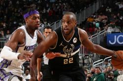 开云在线直播-雄鹿B队力克篮网，巴恩斯打破历史纪录