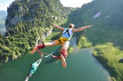 开云体育-上海队斩落辽宁队，字母哥成为关键先生