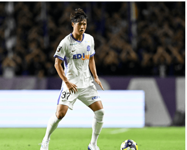 关于广岛三箭主场大胜，成功冲击亚冠冠军的信息