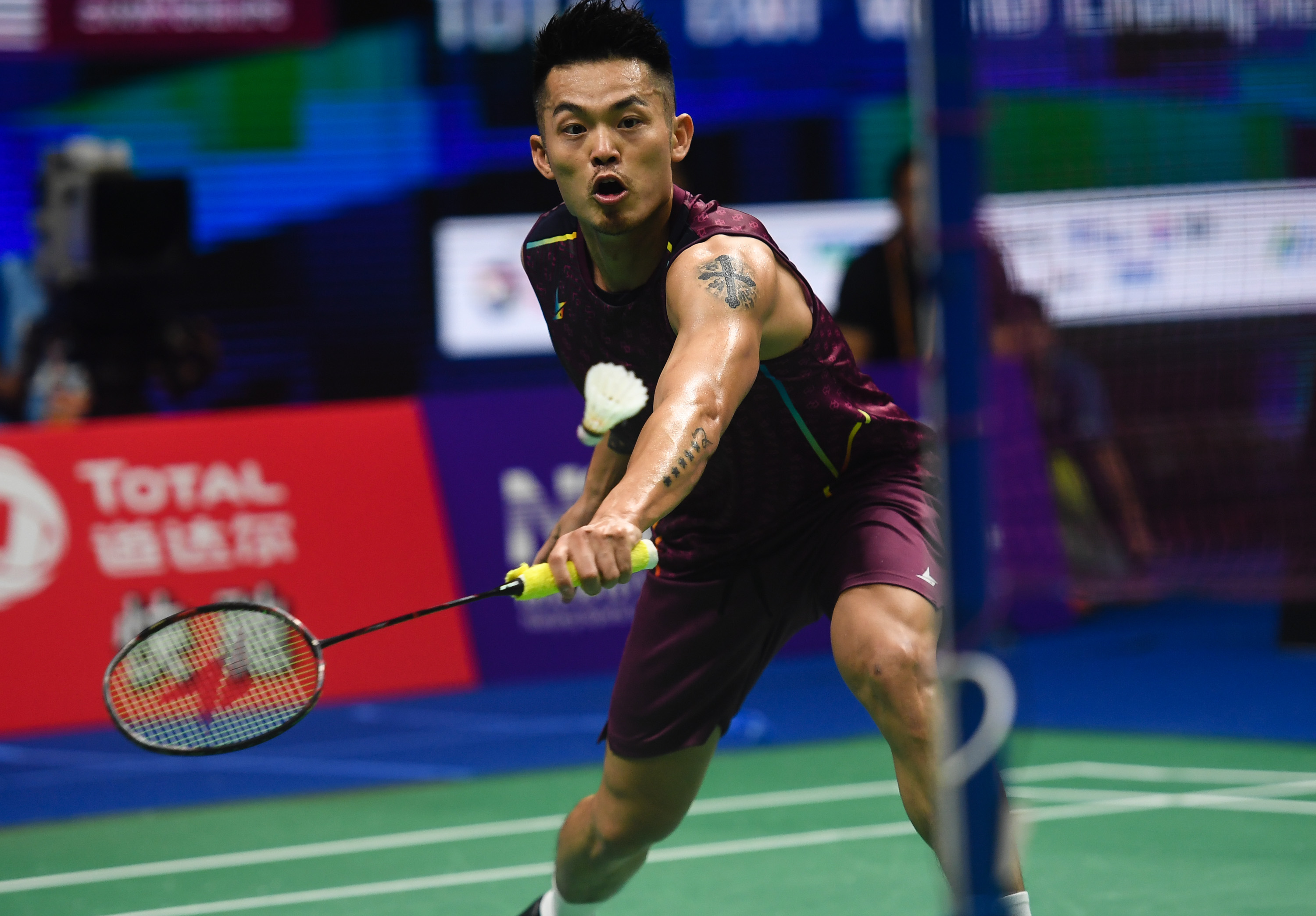 包含马来西亚羽毛球队完胜印尼羽毛球队，林丹绝境逆转的词条