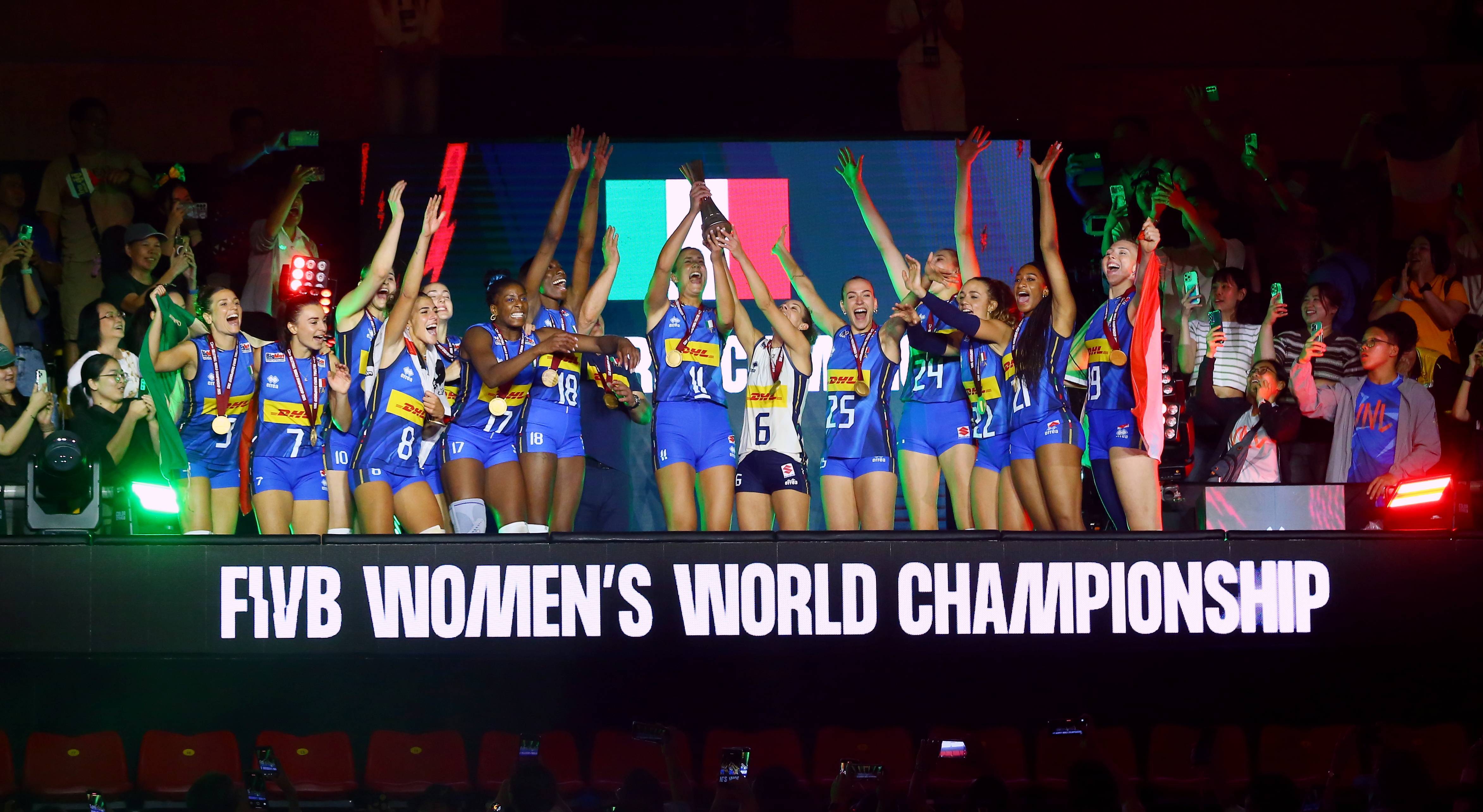 欧洲顶级赛事:意大利队喜迎胜利的简单介绍 欧洲顶级赛事:意大利队喜迎胜利的简单介绍