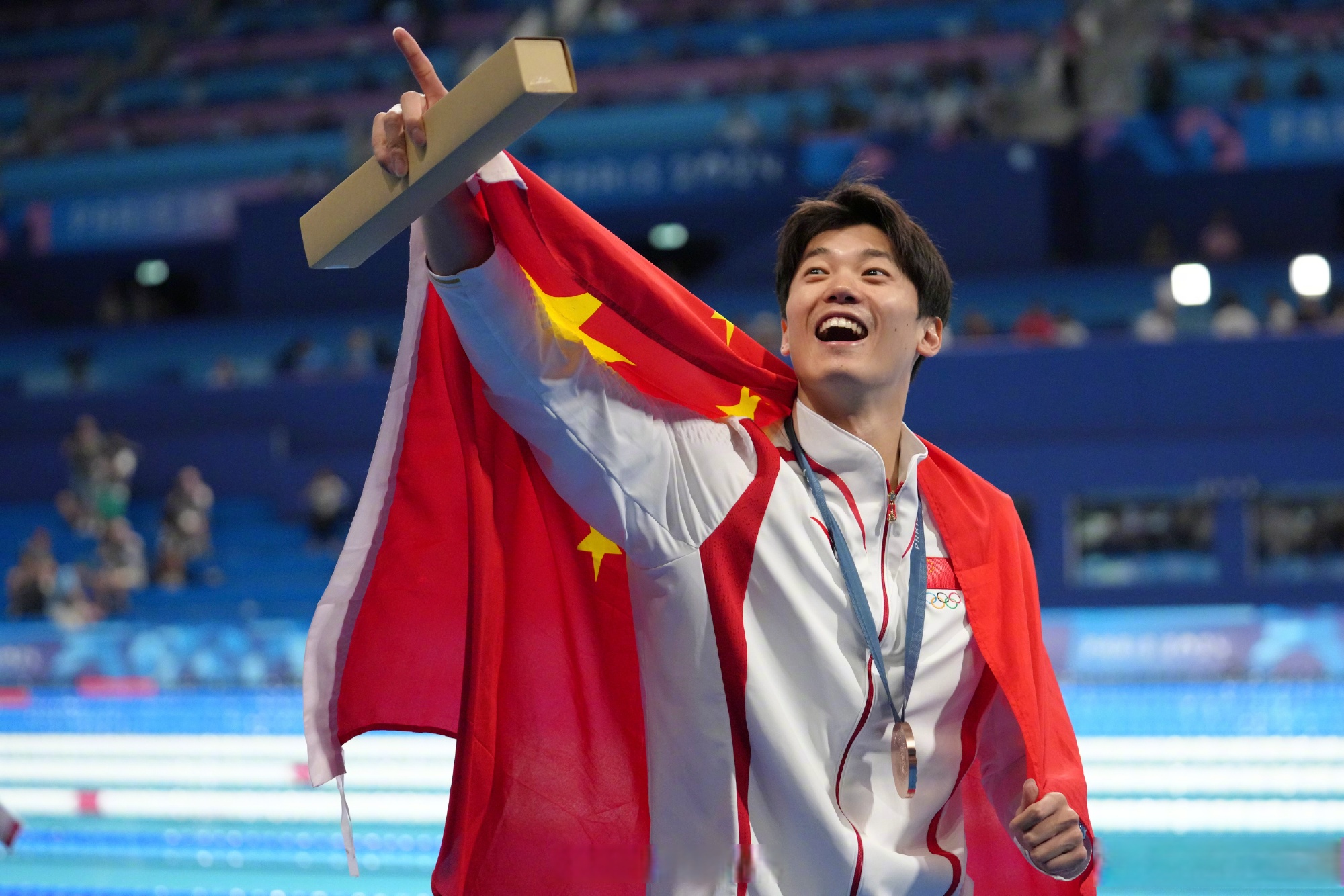 关于大国风范！体育巨星夺得冠军的信息