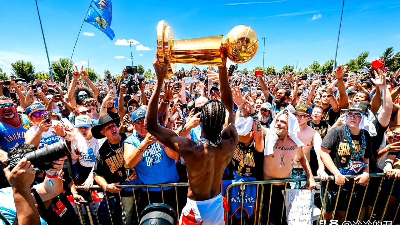 关于爵士横扫国王，米切尔独得分的信息