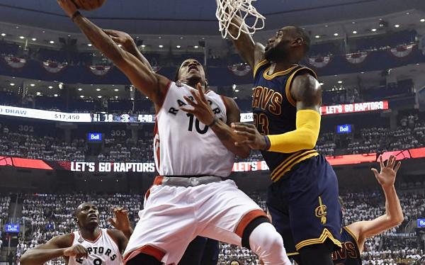 骑士后场火力全开,克制对手赢球的简单介绍 骑士后场火力全开,克制对手赢球的简单介绍