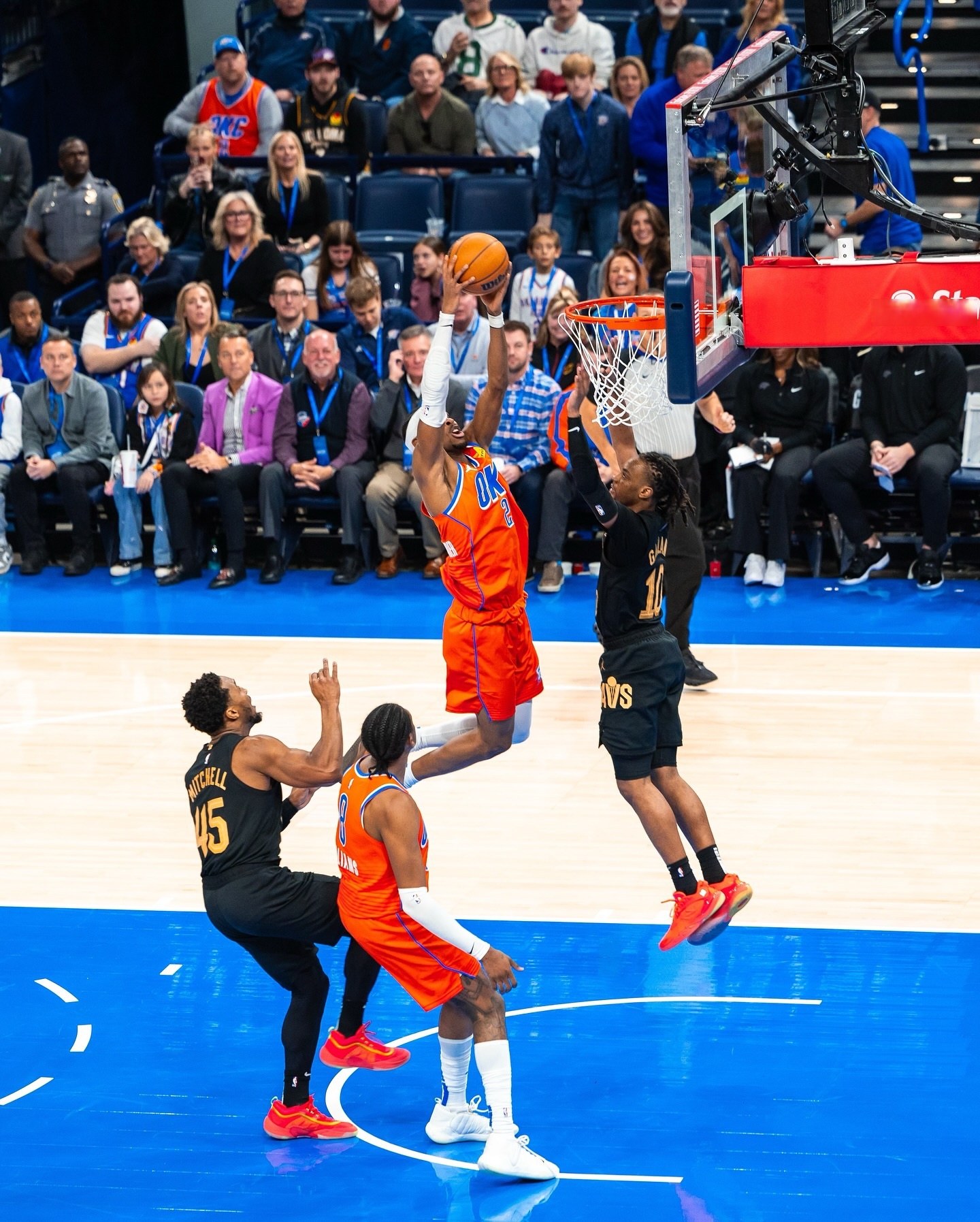 骑士队不敌对手，面临困难挑战的简单介绍