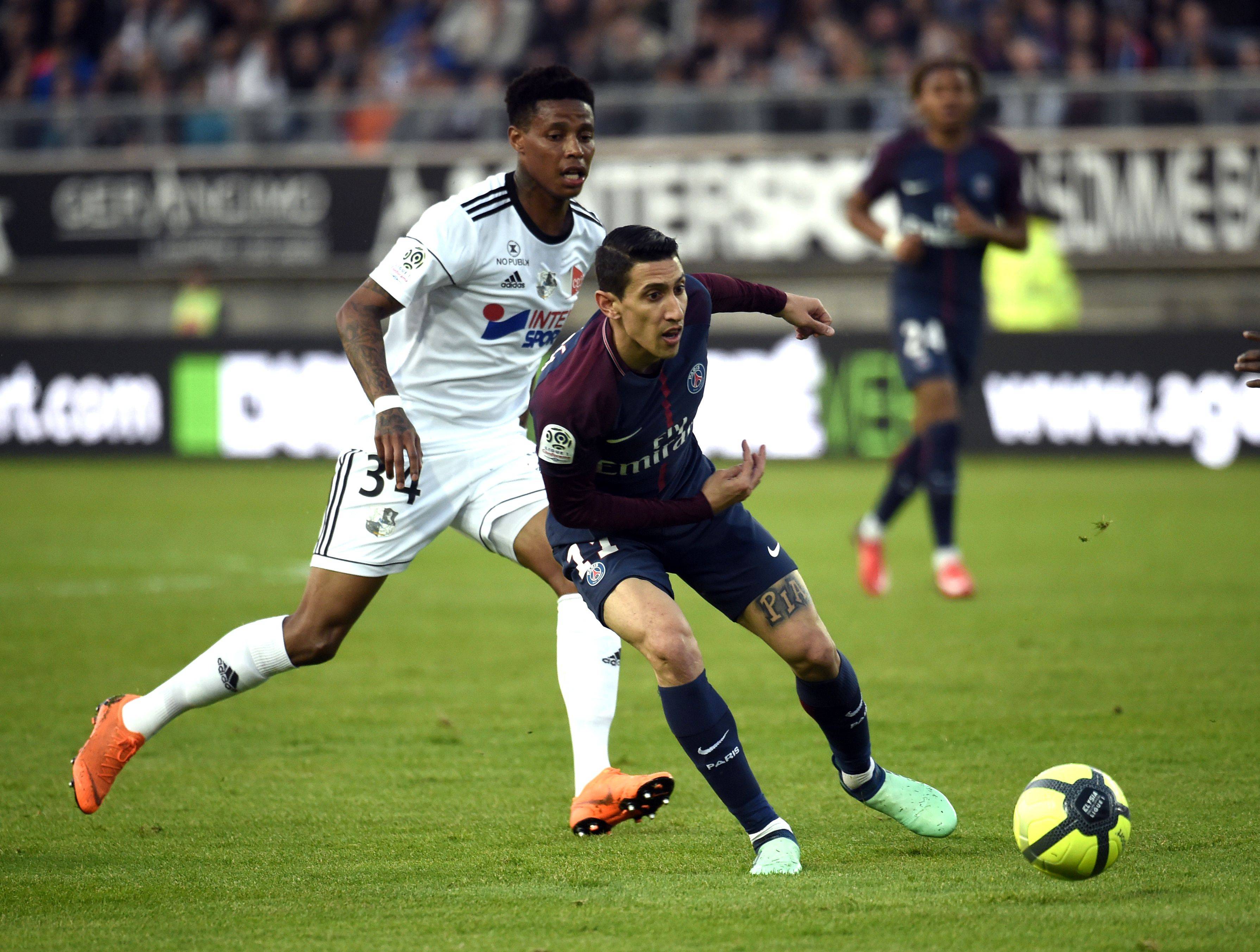 包含摩纳哥主场逼平亚眠，争夺胜局的词条