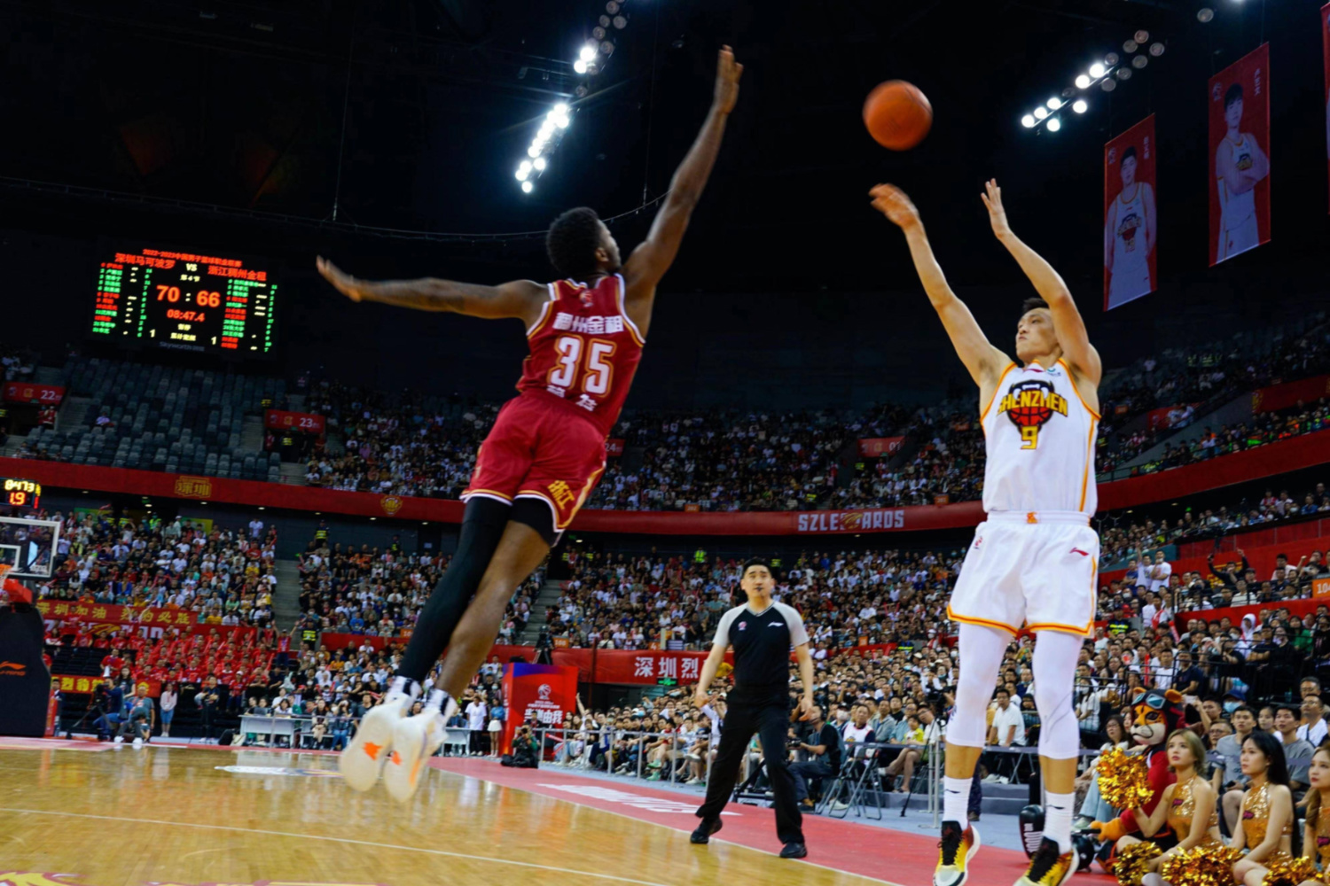 包含篮球明星突破传统战术火爆全场的词条 包含篮球明星突破传统战术火爆全场的词条