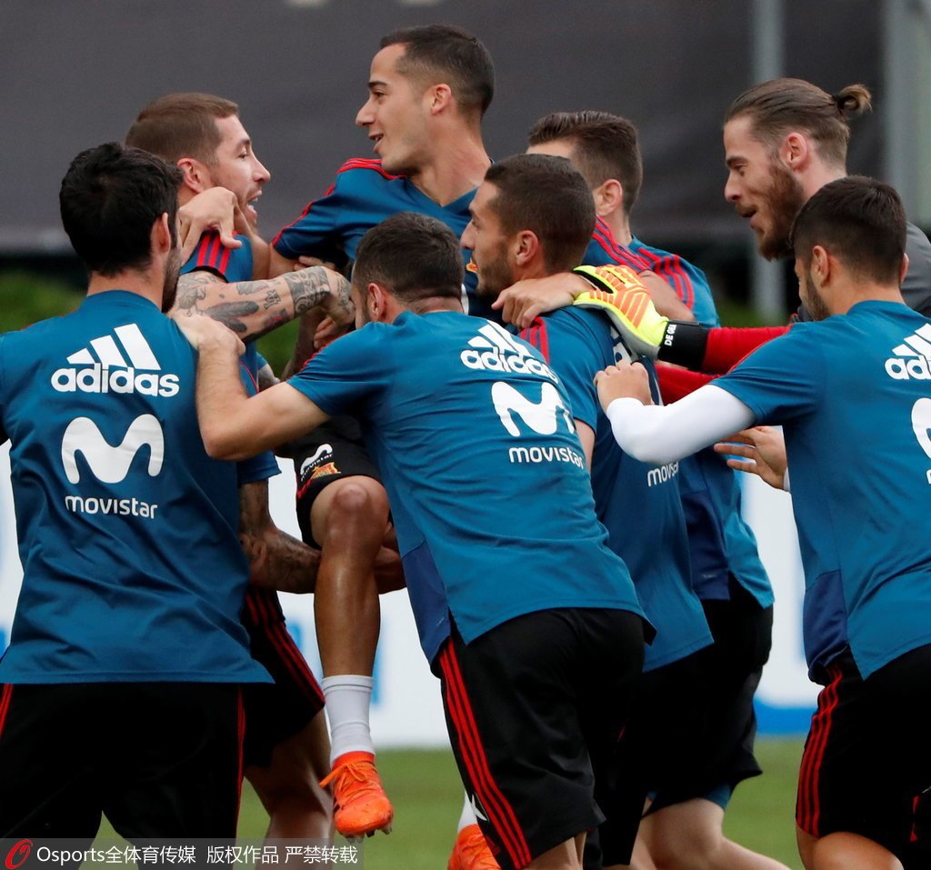 瑞士横扫墨西哥，皮克点燃赛场的简单介绍