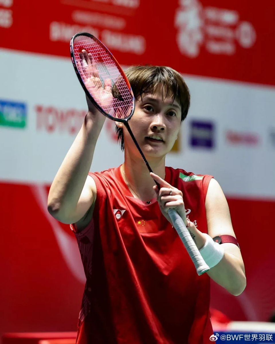 包含泰国羽毛球队力克中国羽毛球队，林丹三分雨点燃全场的词条