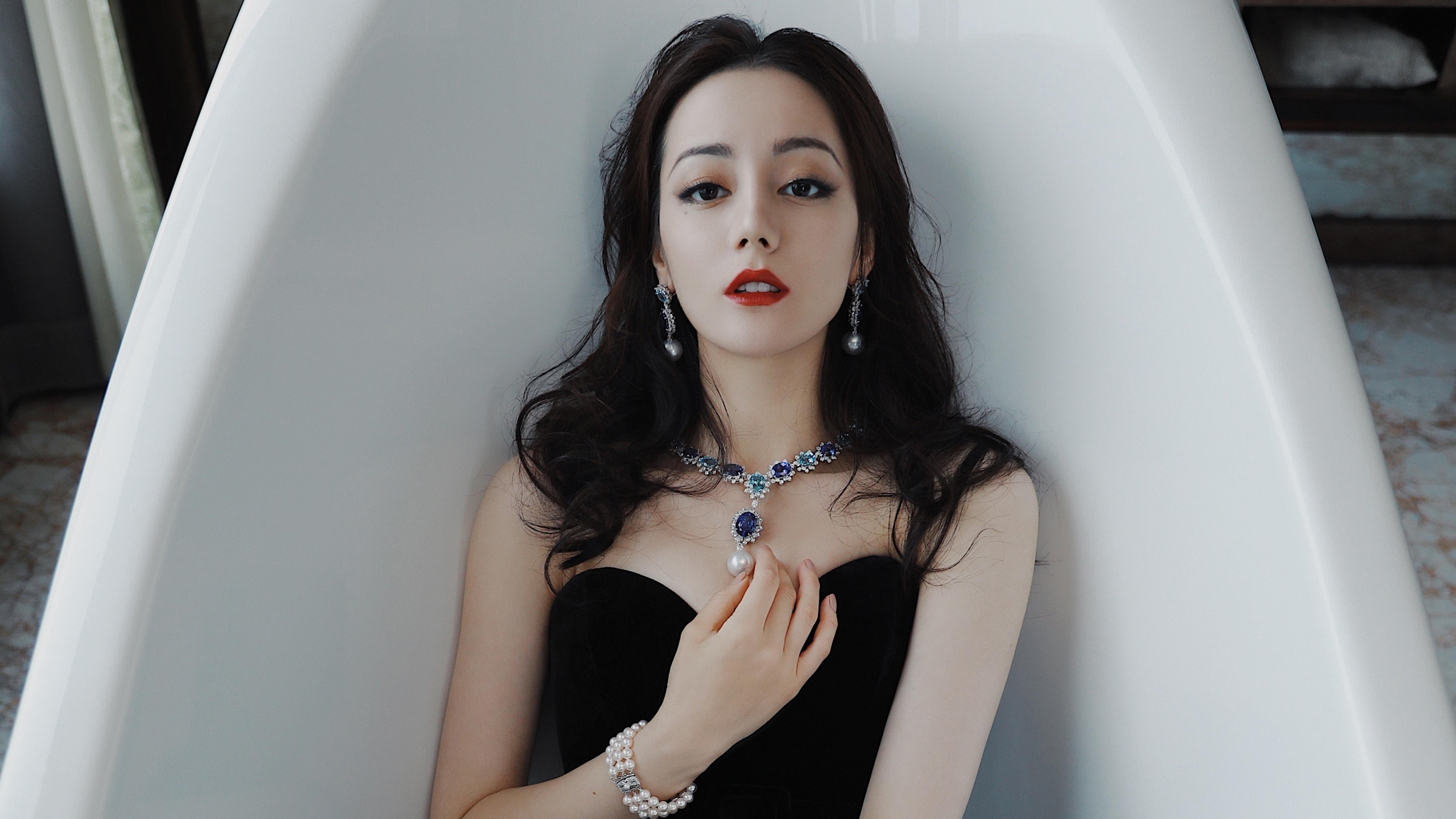 赛道与球场,F1新赛季揭幕战与上海队血拼尼克斯的双重狂飙