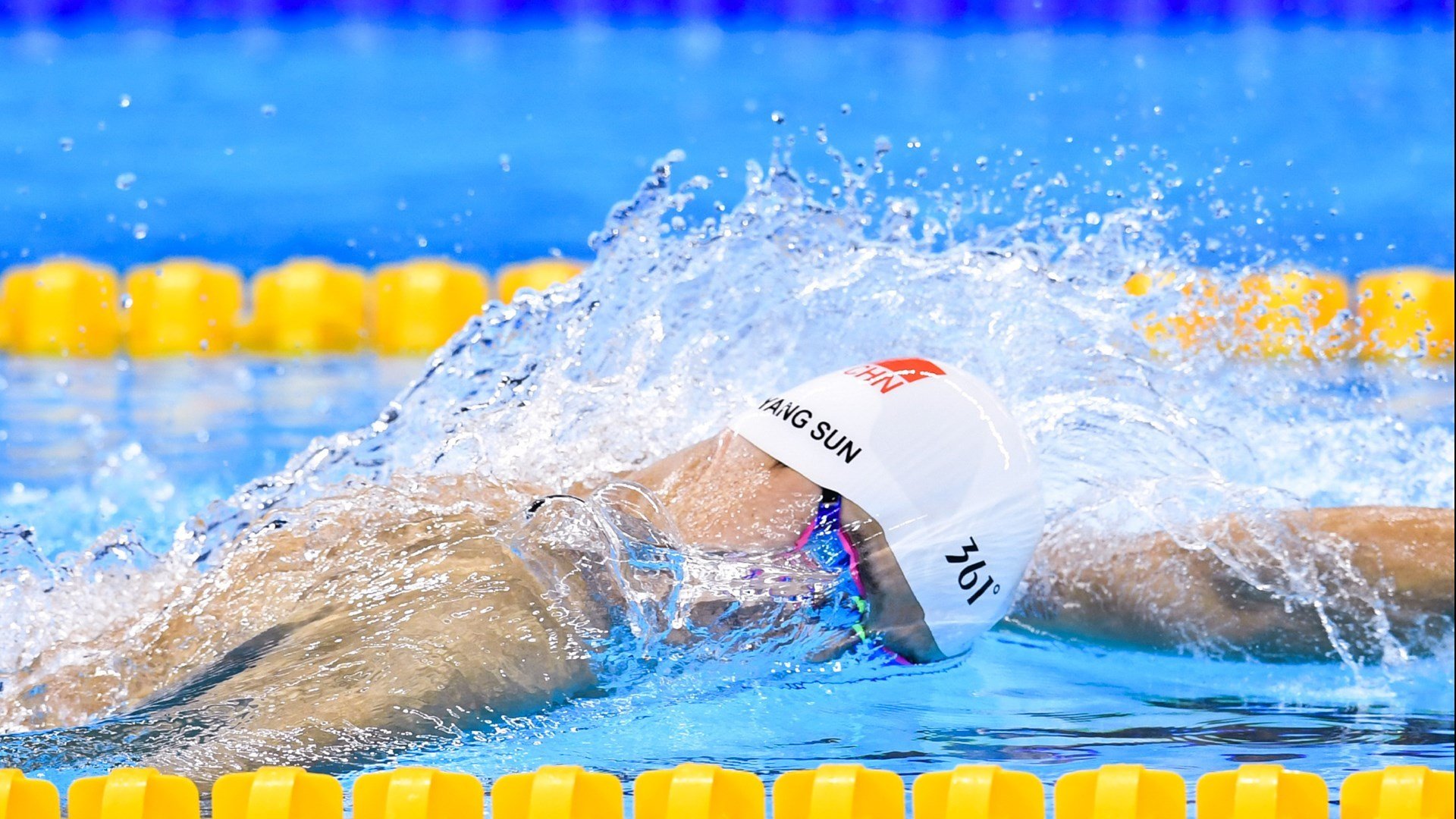 萨内爆发！尼日利亚巅峰对决险胜突尼斯，非洲雄鹰展翅翱翔