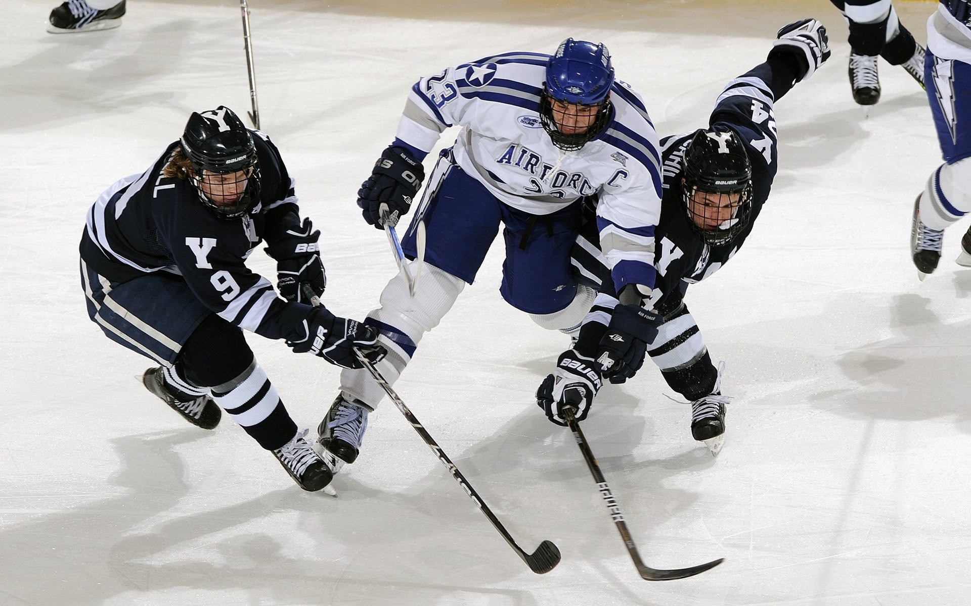 阿什拉夫一锤定音！几内亚生死战力克比利时，非洲雄狮昂首晋级