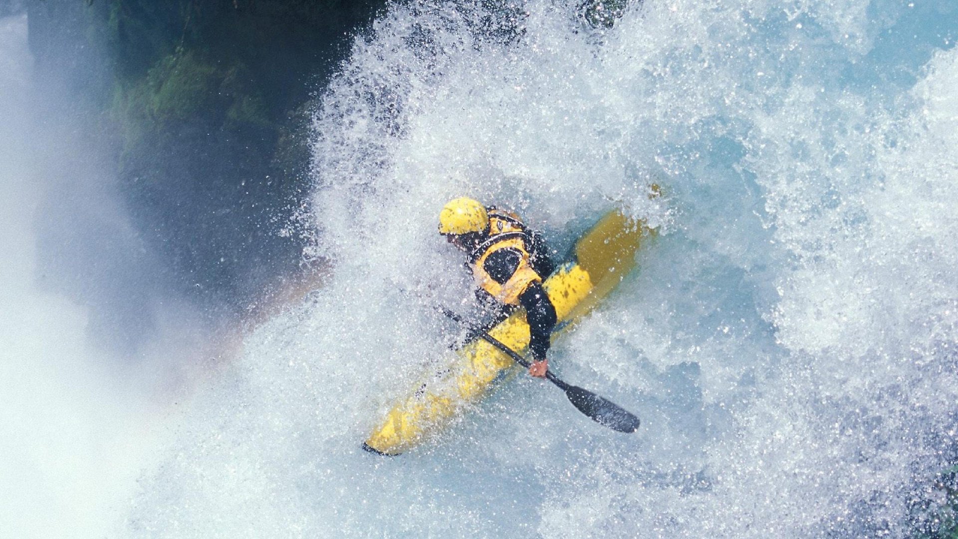 保罗爆发引领篮网式进攻狂潮,深圳队如何应对连续得分压制?